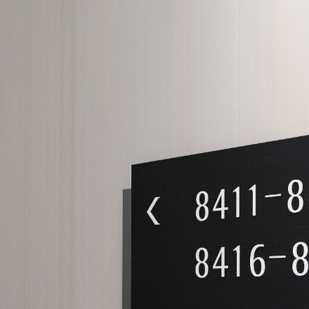 酒店形象设计公司研究标识构建酒店“传说”与神秘感。